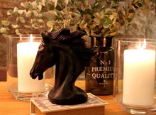 Load image into Gallery viewer, Horse Head Candle